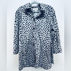 Focus 2000 Button Down Shirt White & Black Animal Print Long Sleeve size 12